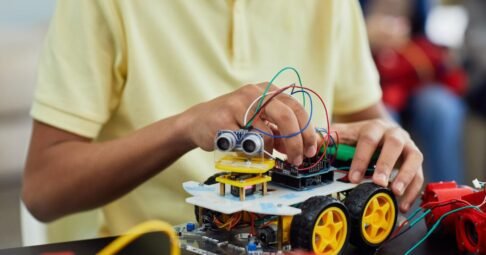 Role of Artificial Intelligence in Education